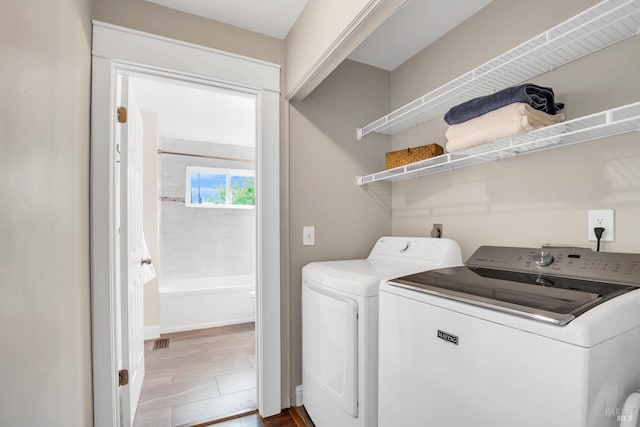 2812 Silver Fox Cir, Fairfield, CA 94534 - clothes washing area featuring washing machine and dryer