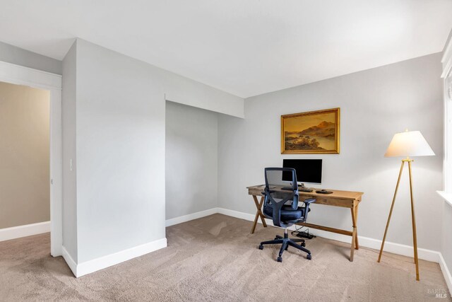 2812 Silver Fox Cir, Fairfield, CA 94534 - carpeted office space with baseboards