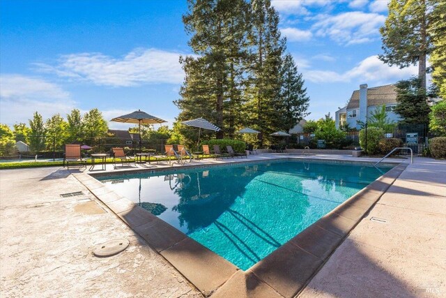 1358 Sylvan Ct, Healdsburg, CA 95448 - community pool featuring a patio area and fence