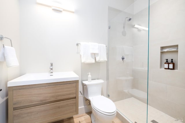 980 Trentadue Way, Healdsburg, CA 95448 - bathroom featuring tiled shower, toilet, and vanity