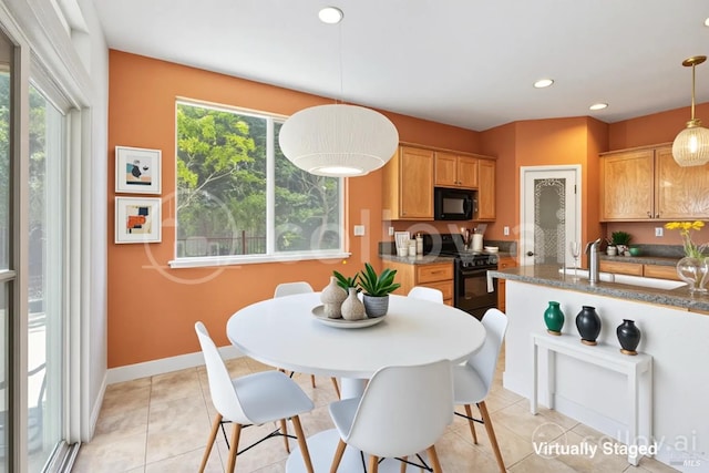 5151 Freitas Pl, Fairfield, CA 94533 - dining room featuring recessed lighting, light tile patterned floors, and baseboards