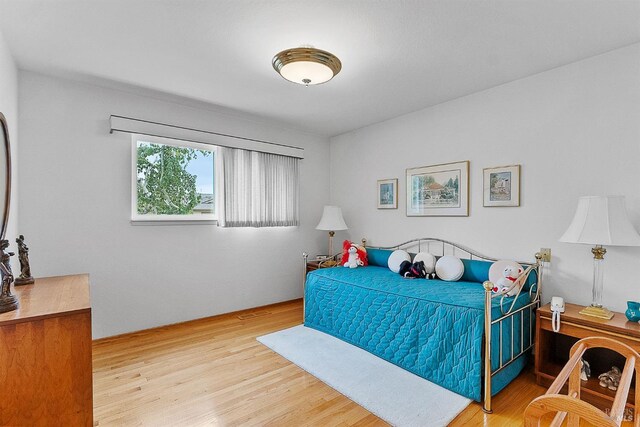 607 Tobin Dr, Vallejo, CA 94589 - bedroom with wood finished floors