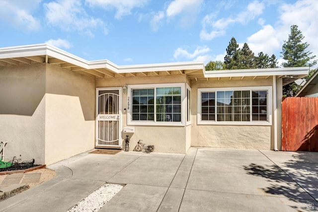 2298 Janette Dr, Napa, CA 94558 - doorway to property with stucco siding and a patio