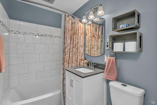 2298 Janette Dr, Napa, CA 94558 - bathroom featuring shower / tub combo with curtain, vanity, and toilet