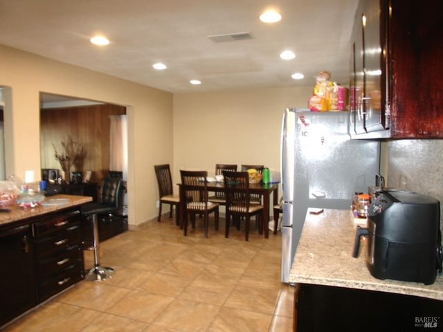 1994 Cardinal Way, Fairfield, CA 94533 - kitchen with recessed lighting
