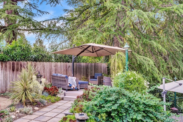 3371 Crystal Ct, Napa, CA 94558 - view of yard featuring fence