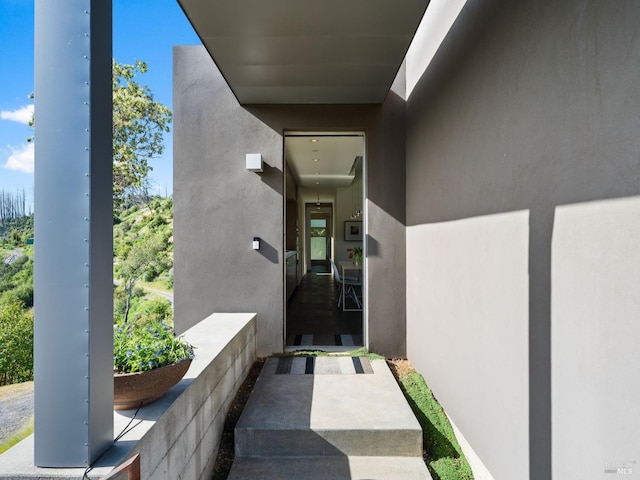 8909 Mill Creek Rd, Healdsburg, CA 95448 - property entrance featuring stucco siding
