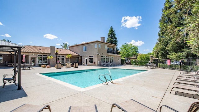 4200 E Commerce Way Unit 1324, Sacramento, CA 95834 - community pool featuring fence and a patio