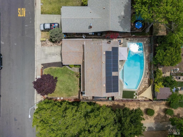2835 Owens St, Fairfield, CA 94534 - aerial view of a pool area