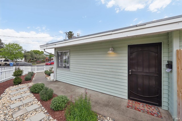 2889 Keller Ct, Napa, CA 94558 - doorway to property featuring fence