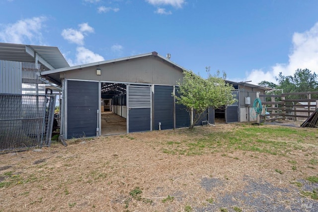 2951 Thorn Rd, Sebastopol, CA 95472 - view of outdoor structure featuring an outbuilding and an exterior structure