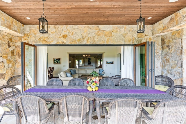 7035 Silverado Trl, Napa, CA 94558 - view of patio with outdoor dining space