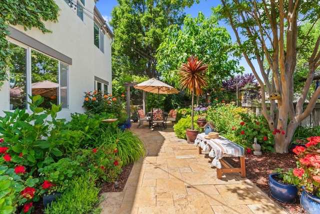 1261 Landmark Dr, Vallejo, CA 94591 - view of patio / terrace