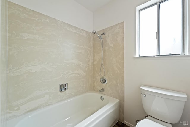 543 Sandy Way, Benicia, CA 94510 - bathroom with toilet and bathtub / shower combination