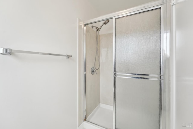 543 Sandy Way, Benicia, CA 94510 - bathroom featuring a stall shower
