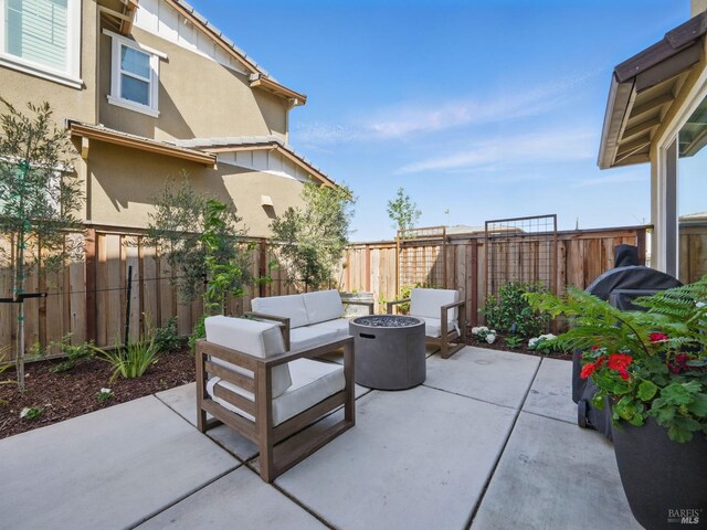 2471 Lake Club Dr, Fairfield, CA 94533 - fenced backyard featuring a patio and an outdoor living space