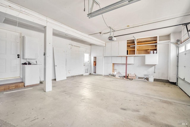 5705 Dexter Cir, Rohnert Park, CA 94928 - garage featuring a garage door opener