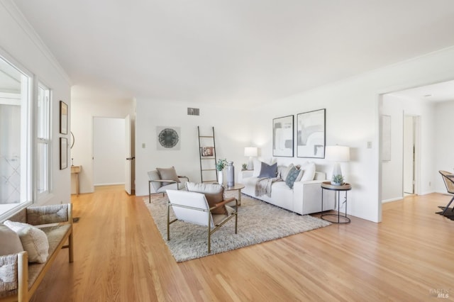 1400 High School Rd, Sebastopol, CA 95472 - living room featuring light wood finished floors