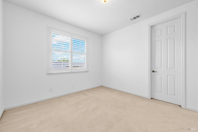 201 Red Pheasant Dr, Vacaville, CA 95687 - carpeted empty room with baseboards