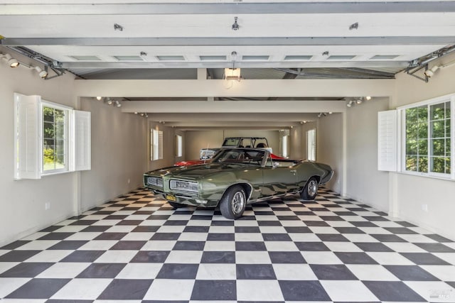 9724 Green Valley Rd, Sebastopol, CA 95472 - view of garage
