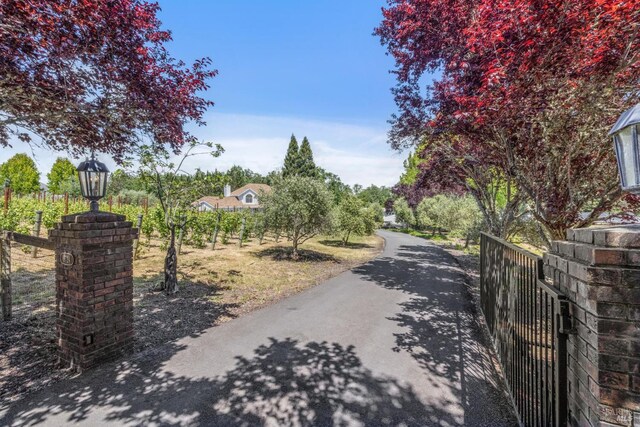 9724 Green Valley Rd, Sebastopol, CA 95472 - view of asphalt driveway