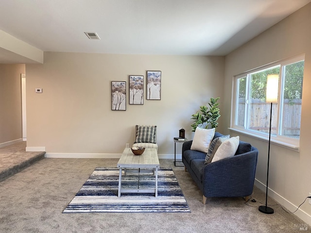 312 Dahlia St, Fairfield, CA 94533 - carpeted living room featuring baseboards