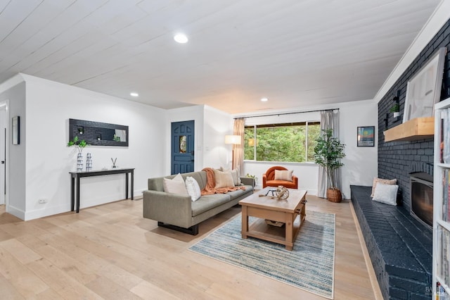 4512 Dry Creek Rd, Napa, CA 94558 - living room featuring crown molding, light wood-style flooring, recessed lighting, and baseboards