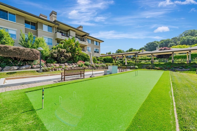 600 Deer Valley Rd Unit 1E, San Rafael, CA 94903 - view of community with a putting green