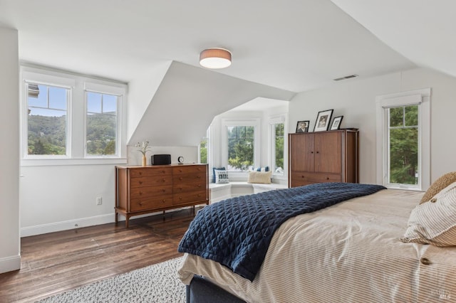 475 Molino Ave, Mill Valley, CA 94941 - bedroom featuring wood finished floors, vaulted ceiling, and baseboards
