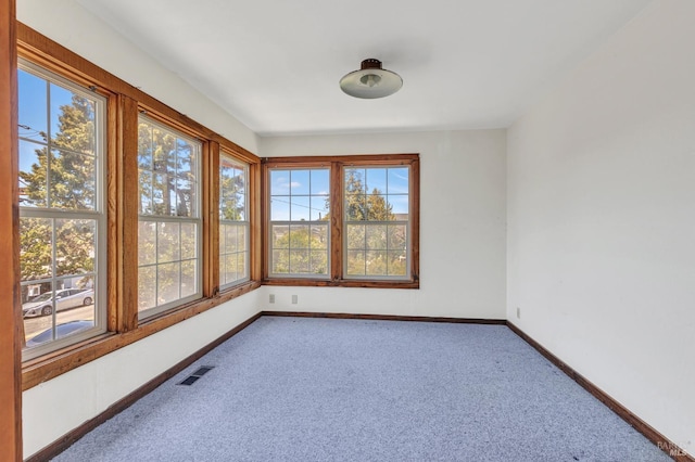 845 W K St, Benicia, CA 94510 - empty room with carpet and baseboards