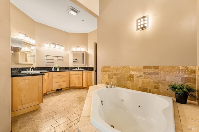 303 Mctavish Ct Unit A, Fairfield, CA 94534 - full bath featuring double vanity and a whirlpool tub