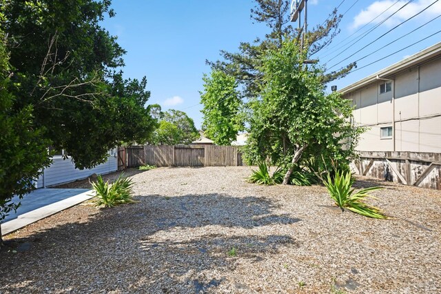 1313 Mcneil Ave, Petaluma, CA 94954 - view of yard with fence