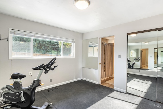 10505 Cherry Ridge Rd, Sebastopol, CA 95472 - exercise room featuring baseboards