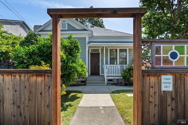 24 S University St, Healdsburg, CA 95448 - view of front facade featuring covered porch and a shingled roof