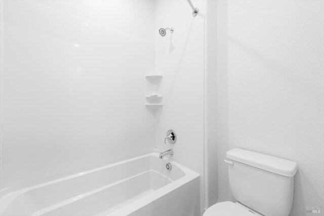 339 Pear Tree Ter Unit C, Napa, CA 94558 - bathroom featuring toilet and bathing tub / shower combination