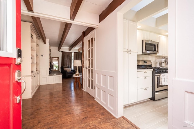 1114 Mount George Ave, Napa, CA 94558 - entrance foyer with beam ceiling and light wood-type flooring