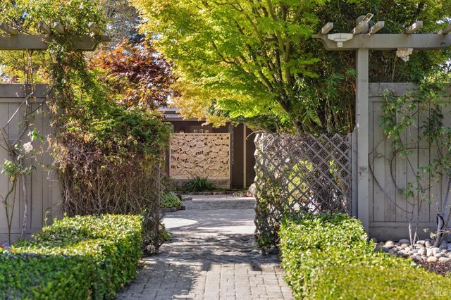 41 Cypress Rd, Point Reyes Station, CA 94956 - view of gate
