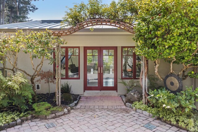 41 Cypress Rd, Point Reyes Station, CA 94956 - entrance to property featuring french doors and stucco siding