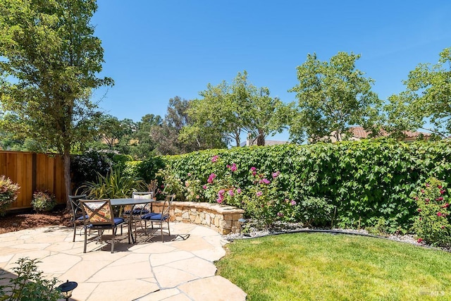 4 San Pablo Ct, Novato, CA 94949 - view of patio / terrace featuring outdoor dining area
