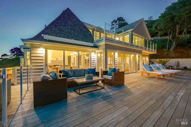 22 Eucalyptus Rd, Belvedere, CA 94920 - wooden terrace with outdoor lounge area