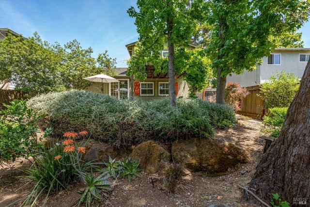 632 E K St, Benicia, CA 94510 - view of yard