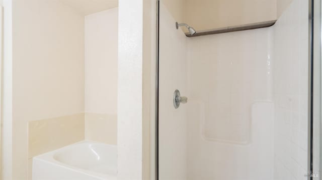 1191 Araquipa Ct, Vacaville, CA 95687 - bathroom with a shower stall and a garden tub