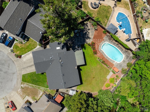 914 Cottonwood Ct, Petaluma, CA 94954 - bird's eye view of a pool