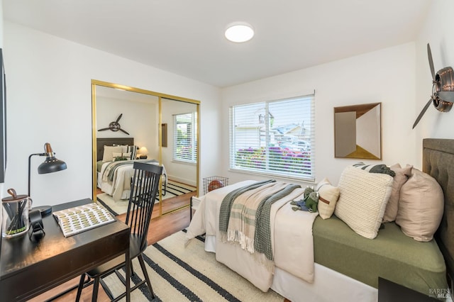 914 Cottonwood Ct, Petaluma, CA 94954 - bedroom featuring a closet, a desk, and light wood-style floors