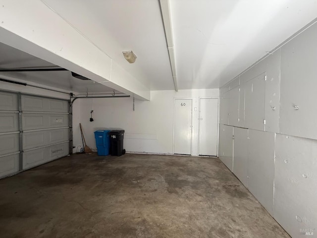 64 Los Padres Cir, Novato, CA 94947 - view of garage