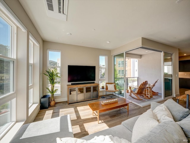 226 Verandah Ave, Novato, CA 94945 - living room featuring plenty of natural light, light wood-style floors, recessed lighting, and baseboards
