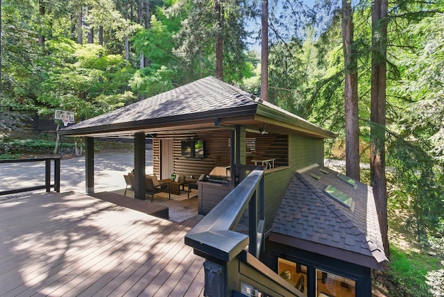 119 Marguerite Ave, Mill Valley, CA 94941 - wooden deck with an outdoor hangout area