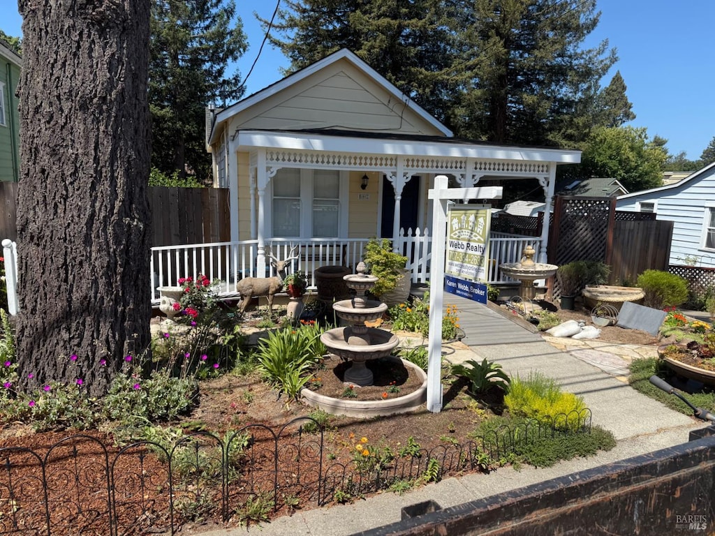 562 Petaluma Ave, Sebastopol, CA 95472 - view of front of house with a porch