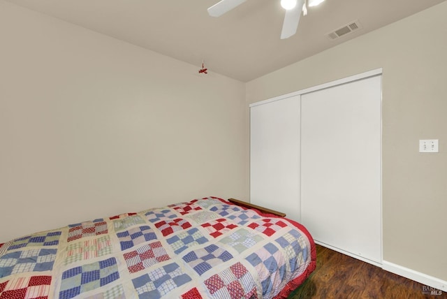 3327 Colonial Ct, Fairfield, CA 94534 - bedroom with wood finished floors, a ceiling fan, baseboards, and a closet