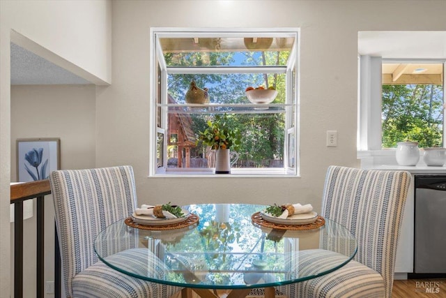 1503 Galaxy Ct, Rohnert Park, CA 94928 - dining room with healthy amount of natural light